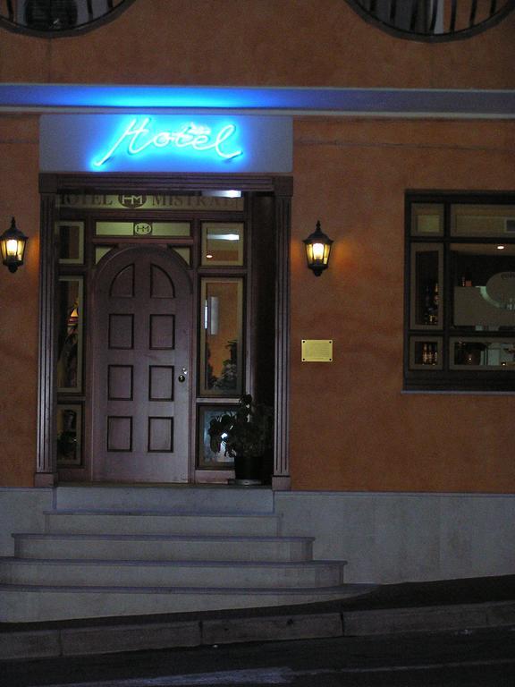 Hotel Mistral Portoscuso Exterior foto